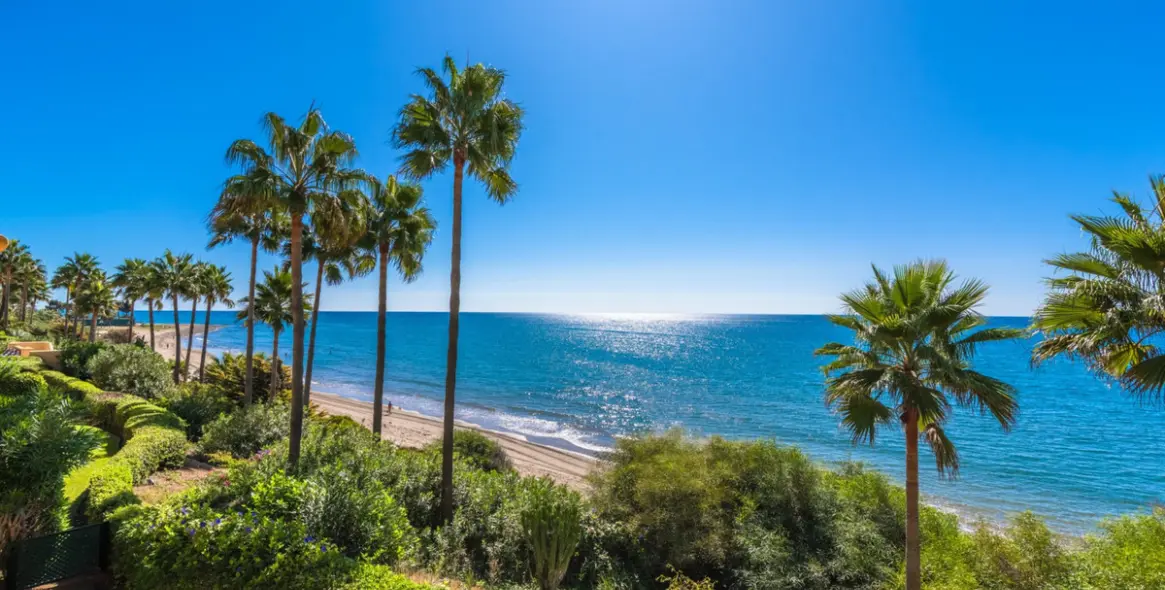 Venta de apartamento en planta baja en Río Real 47