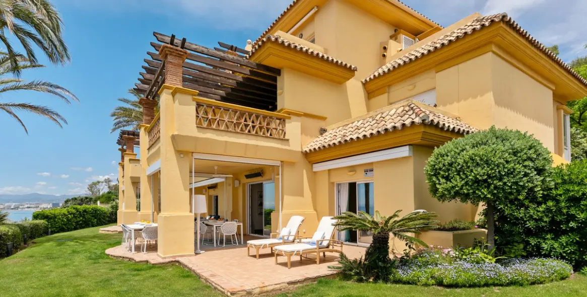 Venta de apartamento en planta baja en Río Real 65