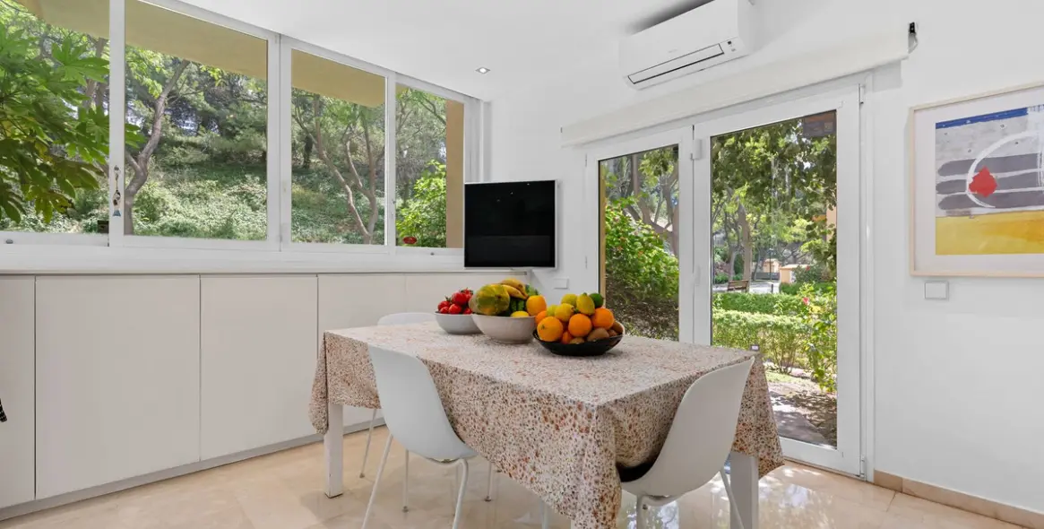 Venta de apartamento en planta baja en Río Real 67
