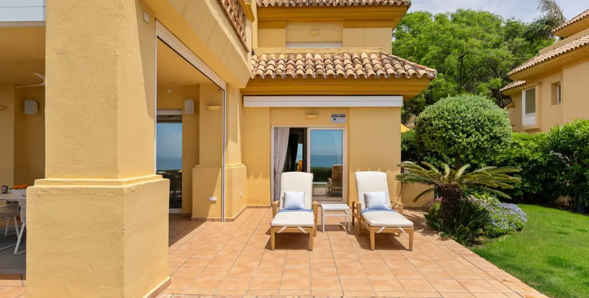 Venta de apartamento en planta baja en Río Real 100