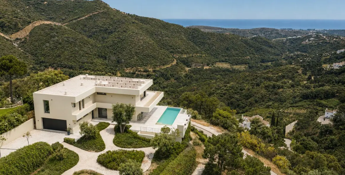Sale of detached villa in Benahavís 8