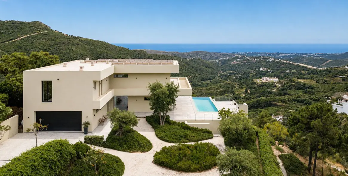 Sale of detached villa in Benahavís 9