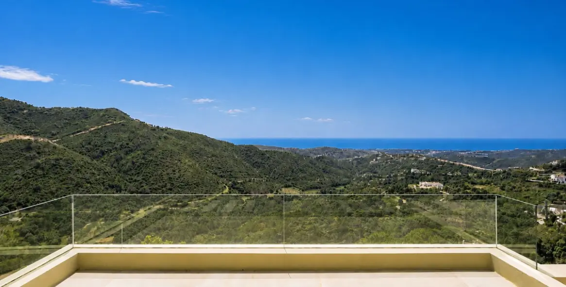 Sale of detached villa in Benahavís 65