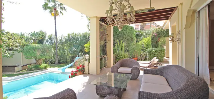 Venta de villa independiente en Bahía de Marbella 1
