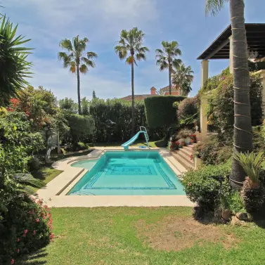 Venta de villa independiente en Bahía de Marbella