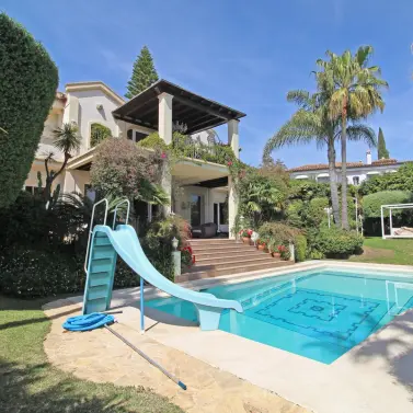 Venta de villa independiente en Bahía de Marbella
