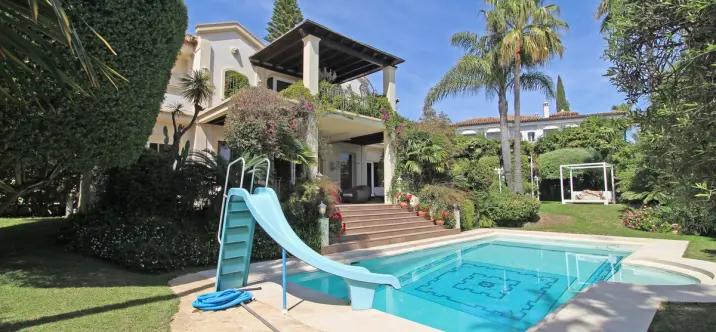 Venta de villa independiente en Bahía de Marbella 3