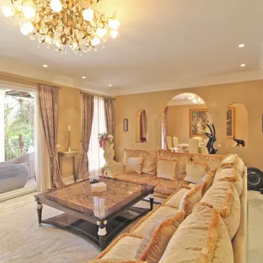 Venta de villa independiente en Bahía de Marbella