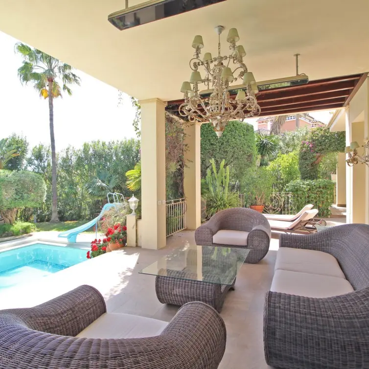 Venta de villa independiente en Bahía de Marbella