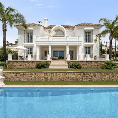 Venta de villa independiente en Sierra Blanca