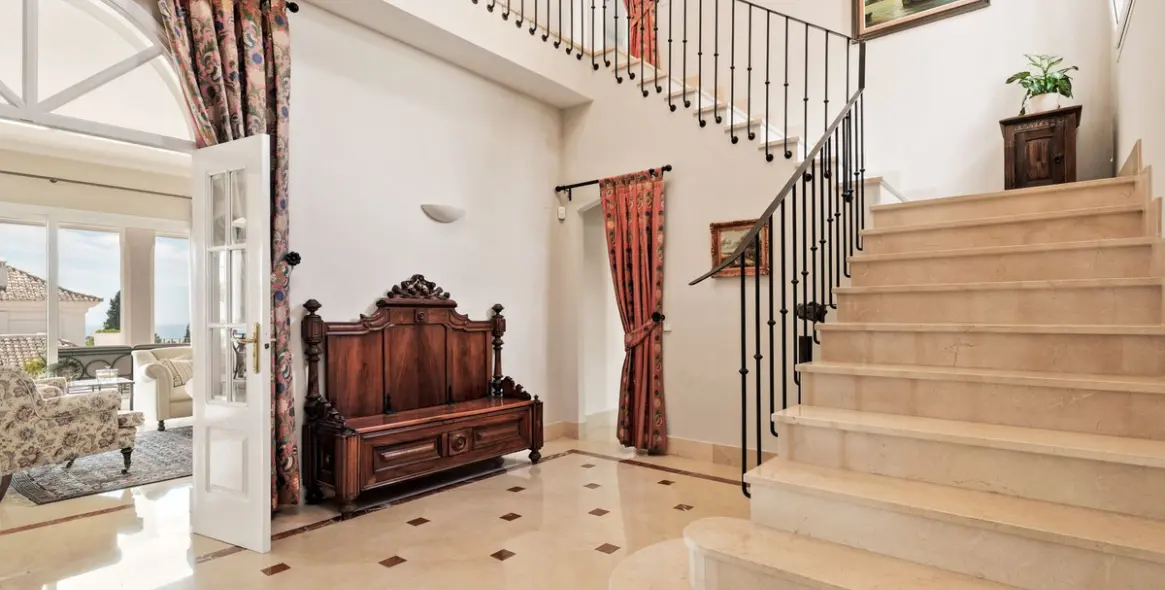 Venta de villa independiente en Sierra Blanca 6