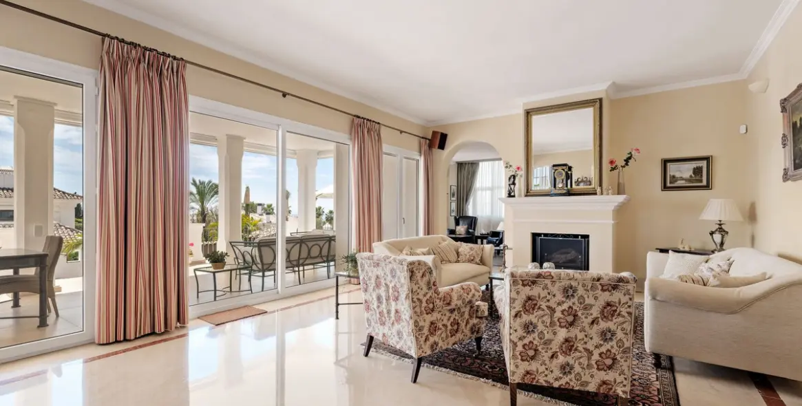 Venta de villa independiente en Sierra Blanca 8