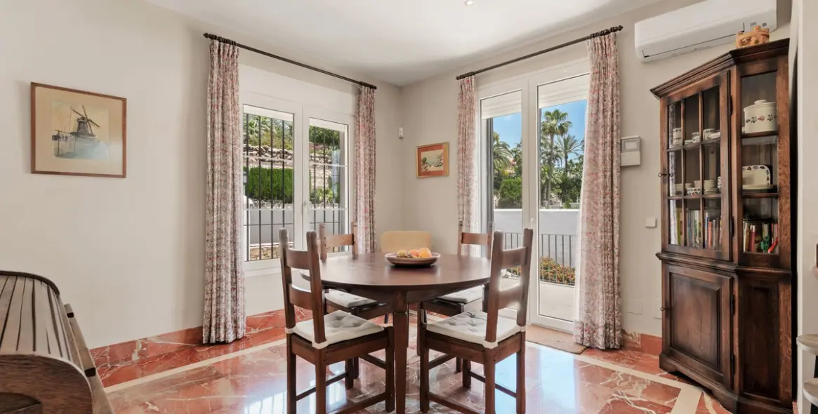 Venta de villa independiente en Sierra Blanca 14