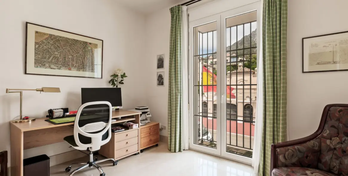 Venta de villa independiente en Sierra Blanca 18