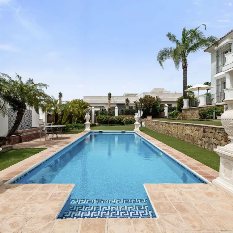 Venta de villa independiente en Sierra Blanca