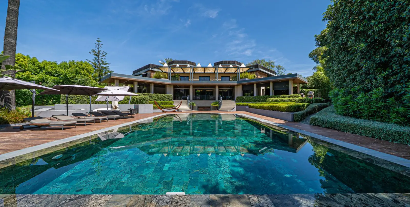 Краткосрочная аренда  отдельно стоящей виллы в Marbella 51