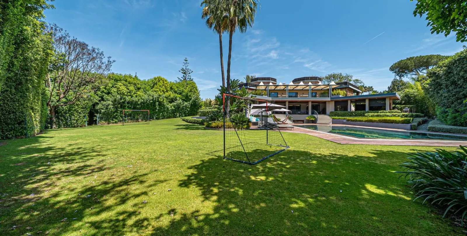 Краткосрочная аренда  отдельно стоящей виллы в Marbella 53
