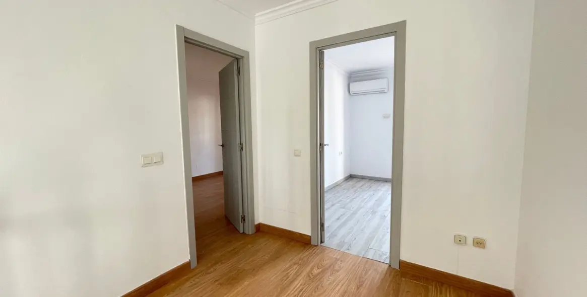 Long-term rent of detached villa in Marbella 23