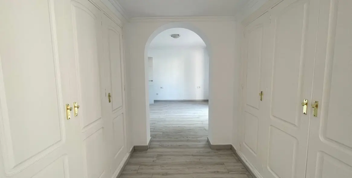 Long-term rent of detached villa in Marbella 28