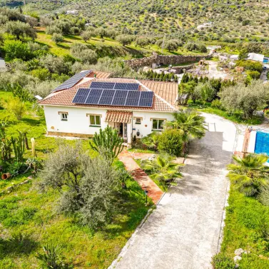 Sale of detached villa in Viñuela