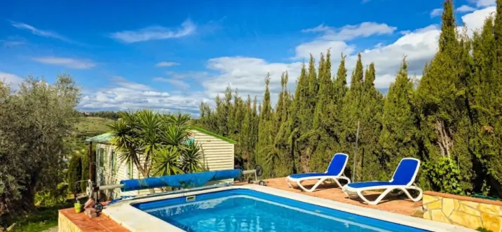 Sale of detached villa in Viñuela 2