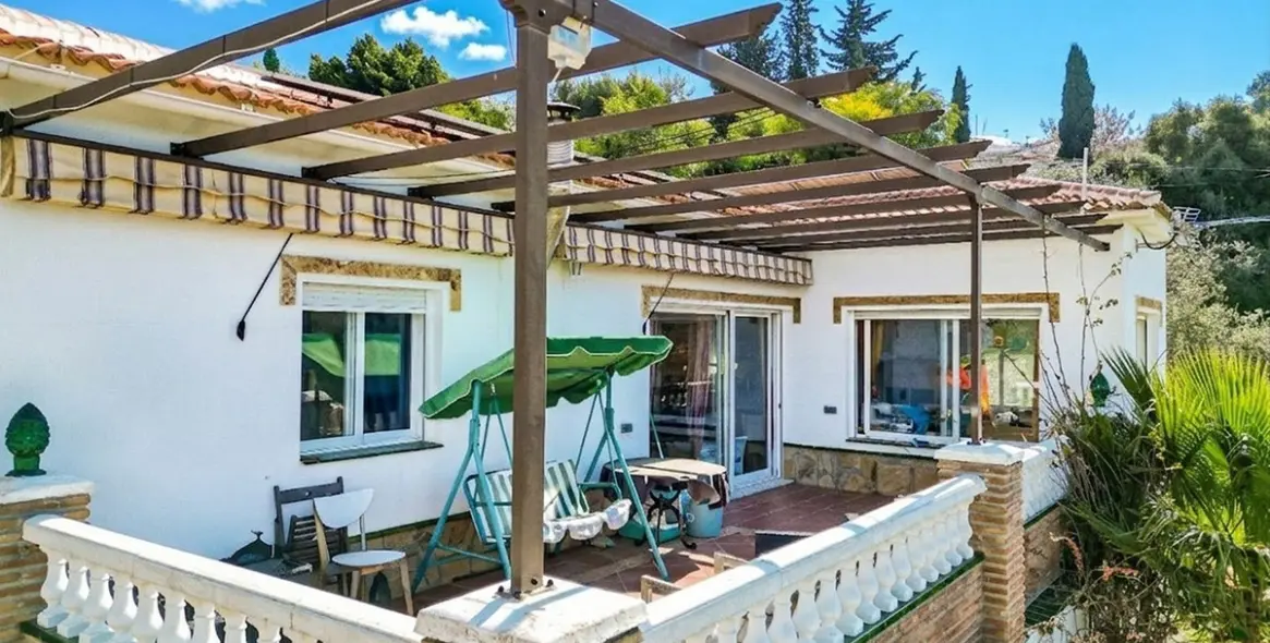 Sale of detached villa in Viñuela 8