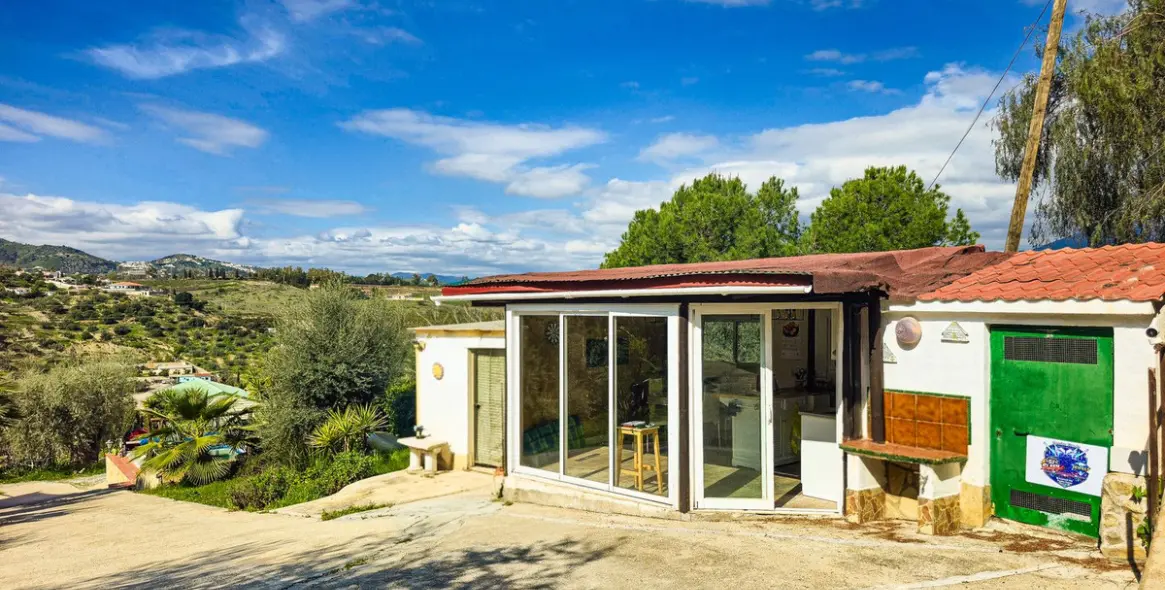 Sale of detached villa in Viñuela 27