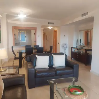 Venta de apartamento en planta baja en Benahavís