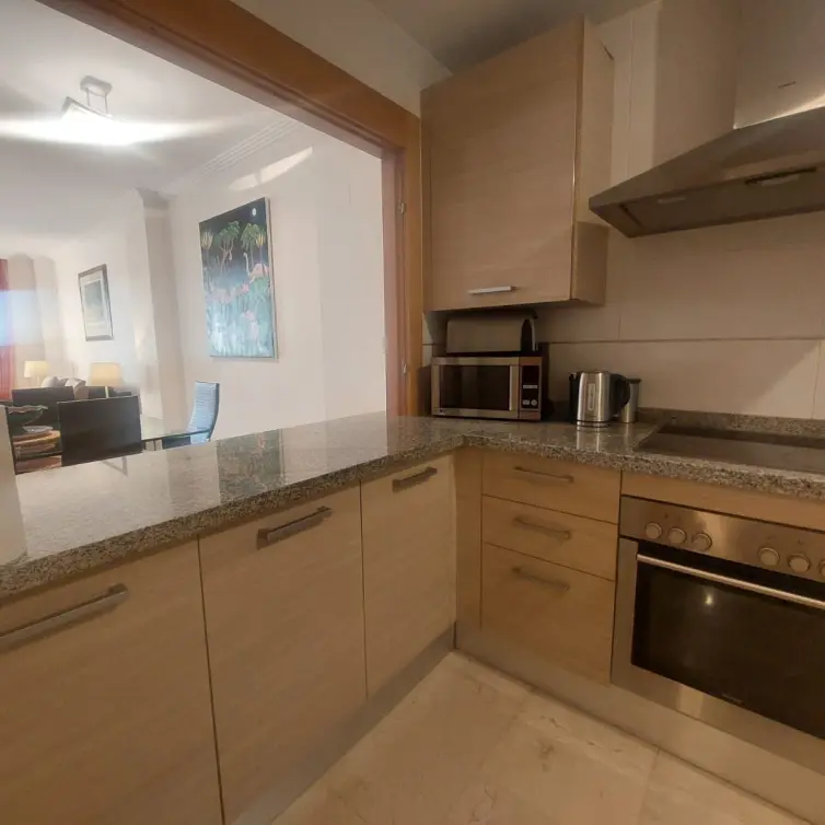 Sale of ground floor apartment in Benahavís