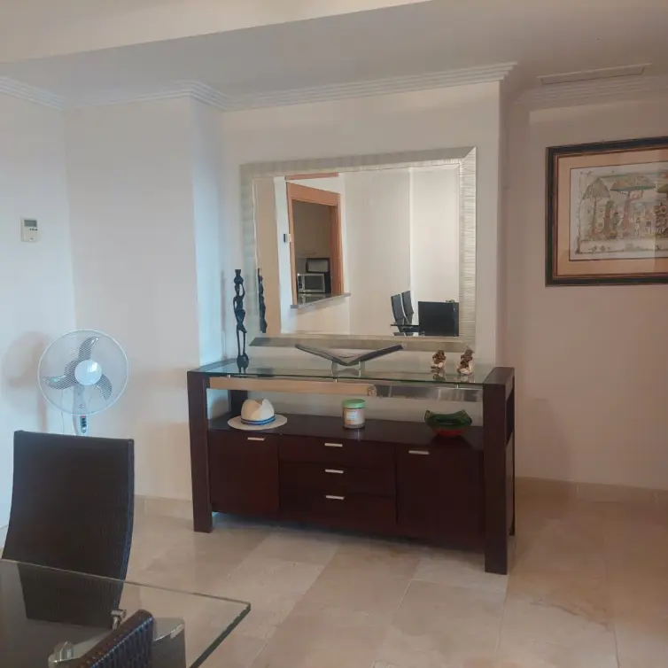 Sale of ground floor apartment in Benahavís
