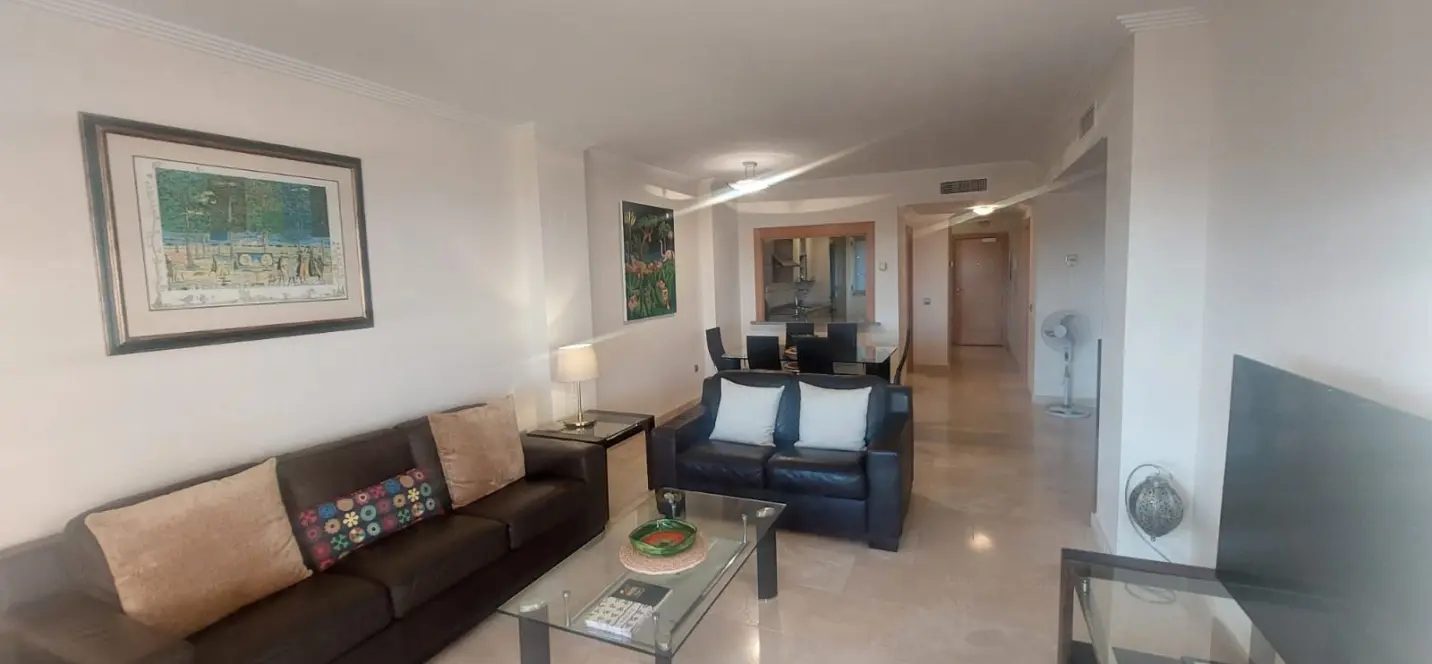 Sale of ground floor apartment in Benahavís 3