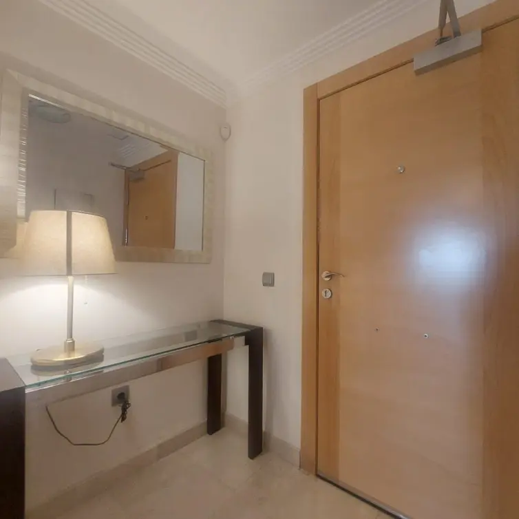 Sale of ground floor apartment in Benahavís