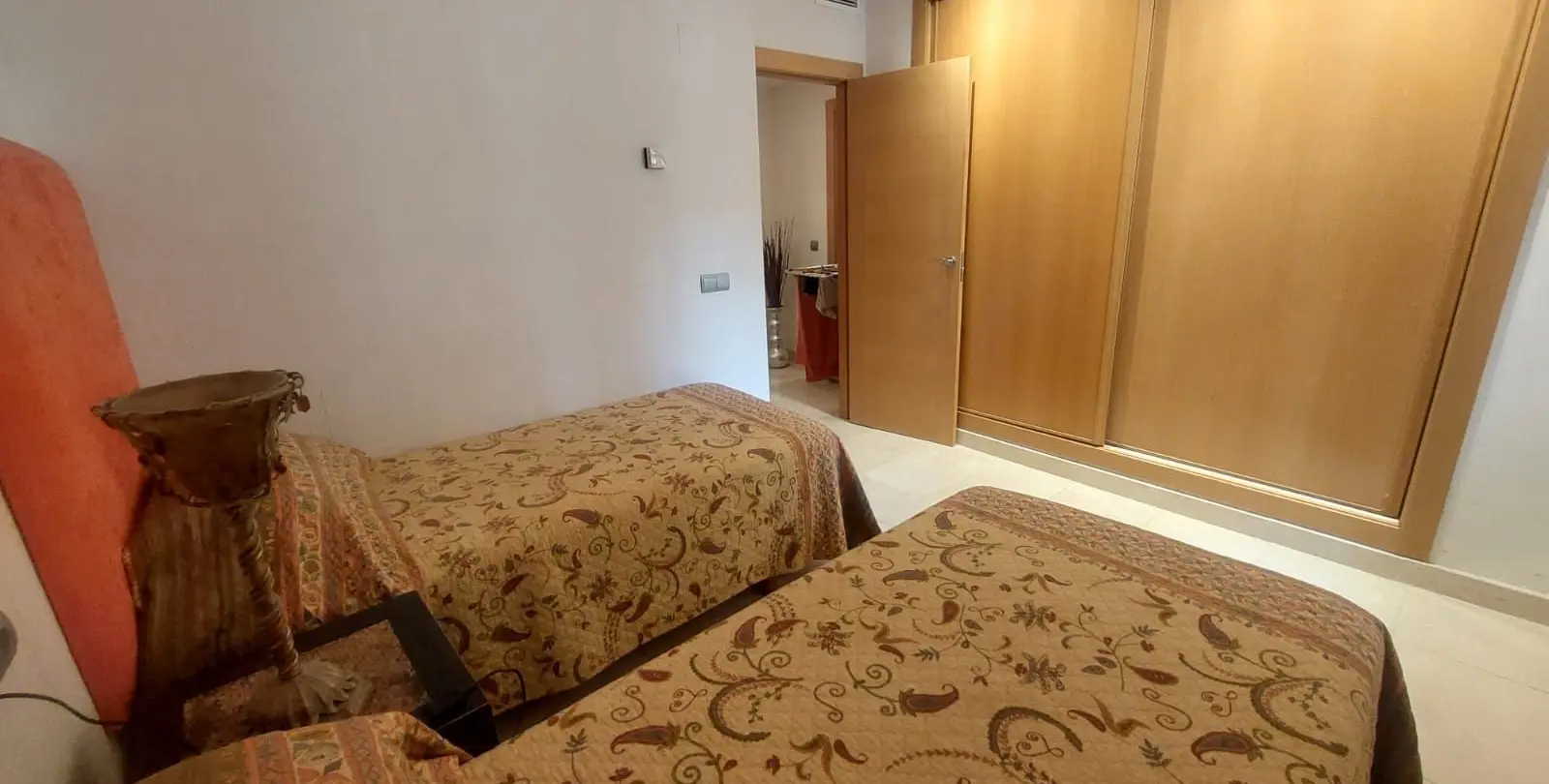 Venta de apartamento en planta baja en Benahavís 16