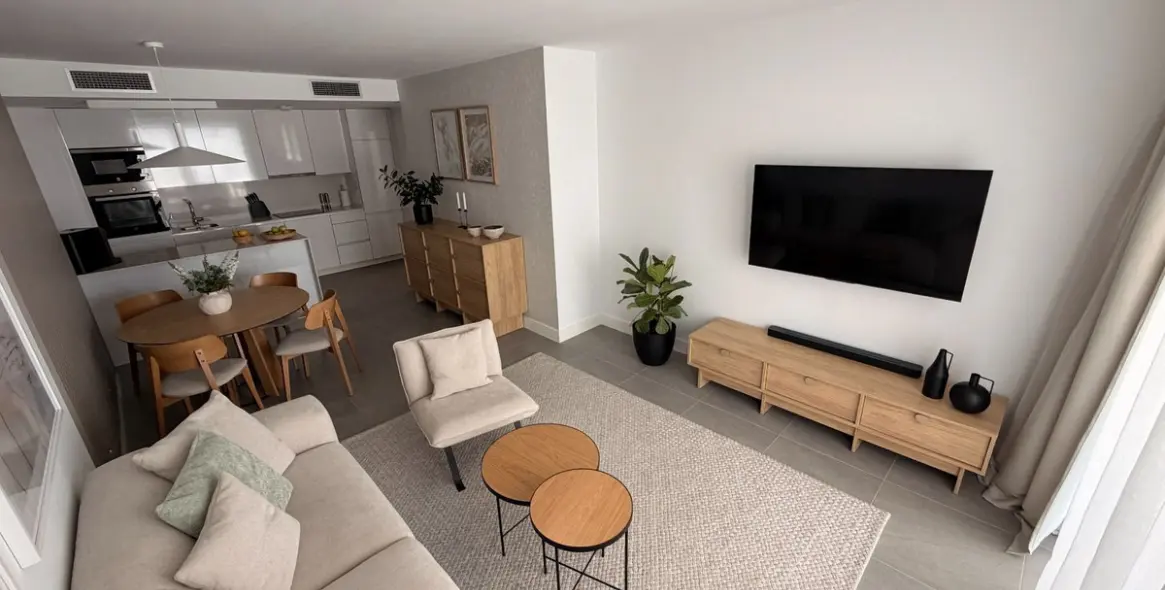 Sale of ground floor apartment in Casares 13