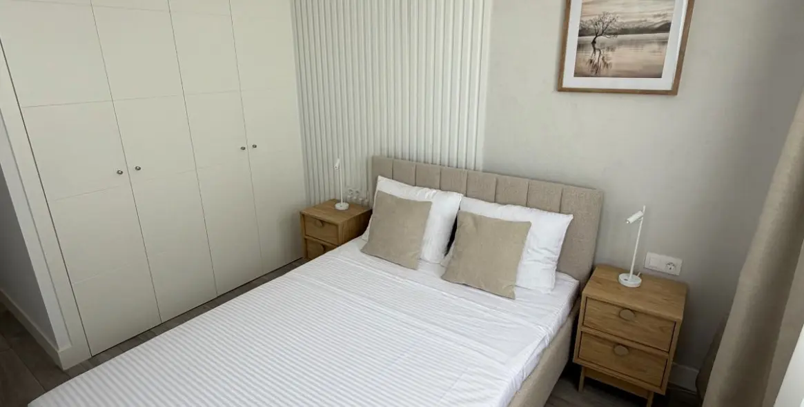 Sale of ground floor apartment in Casares 14