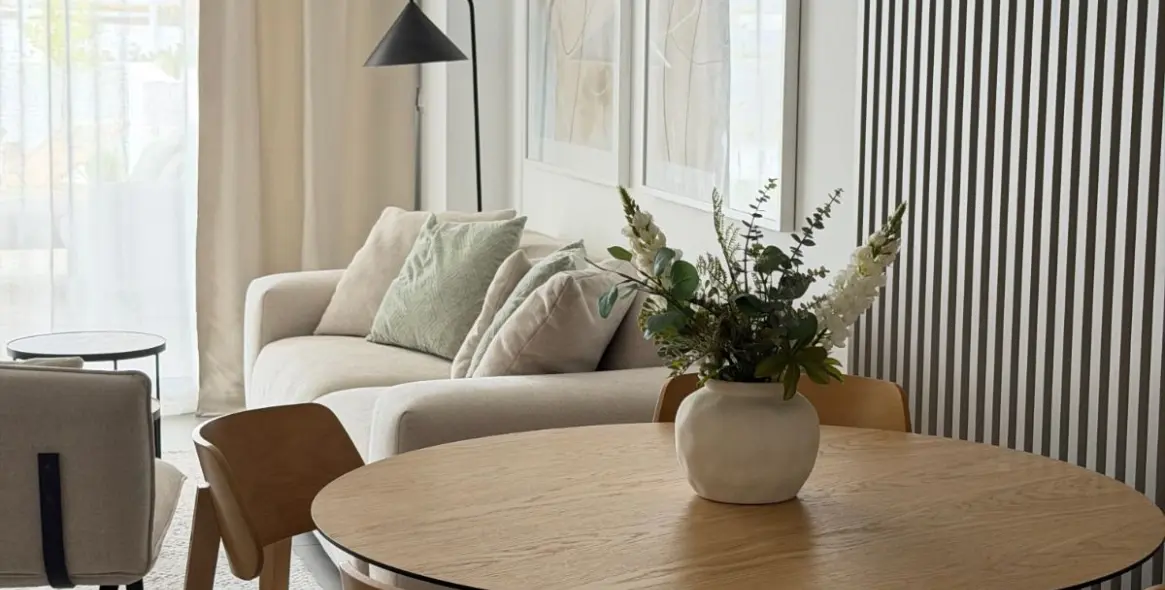 Sale of ground floor apartment in Casares 22