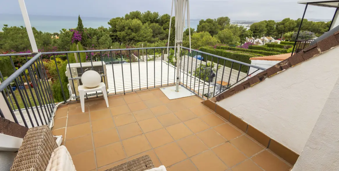 Продажа таунхауса в Estepona 1