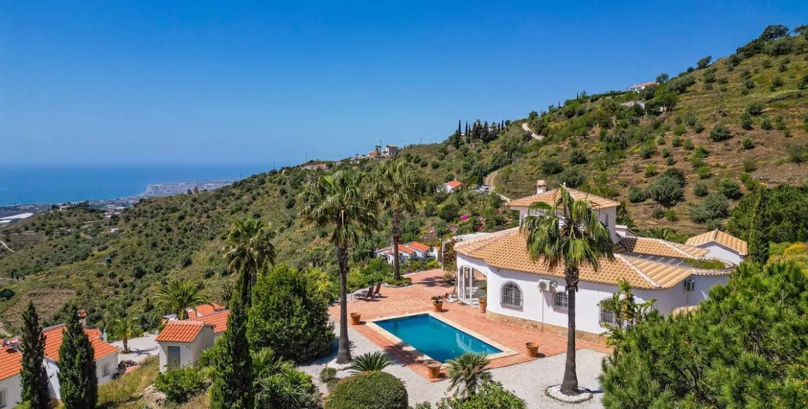 Venta de villa independiente en Arenas 3