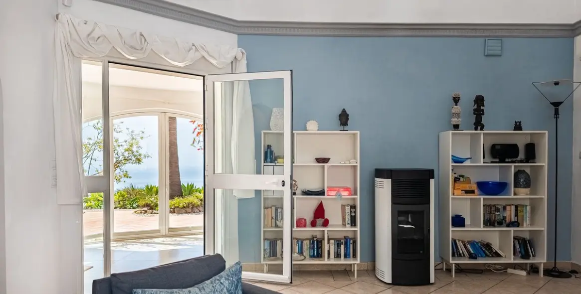 Venta de villa independiente en Arenas 32