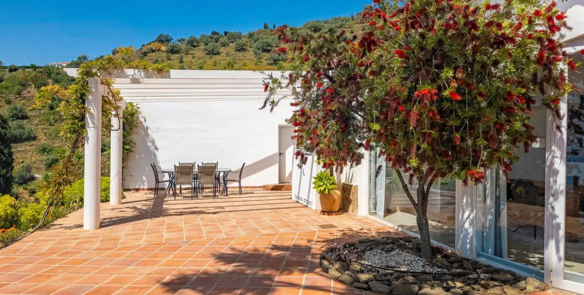 Venta de villa independiente en Arenas 65