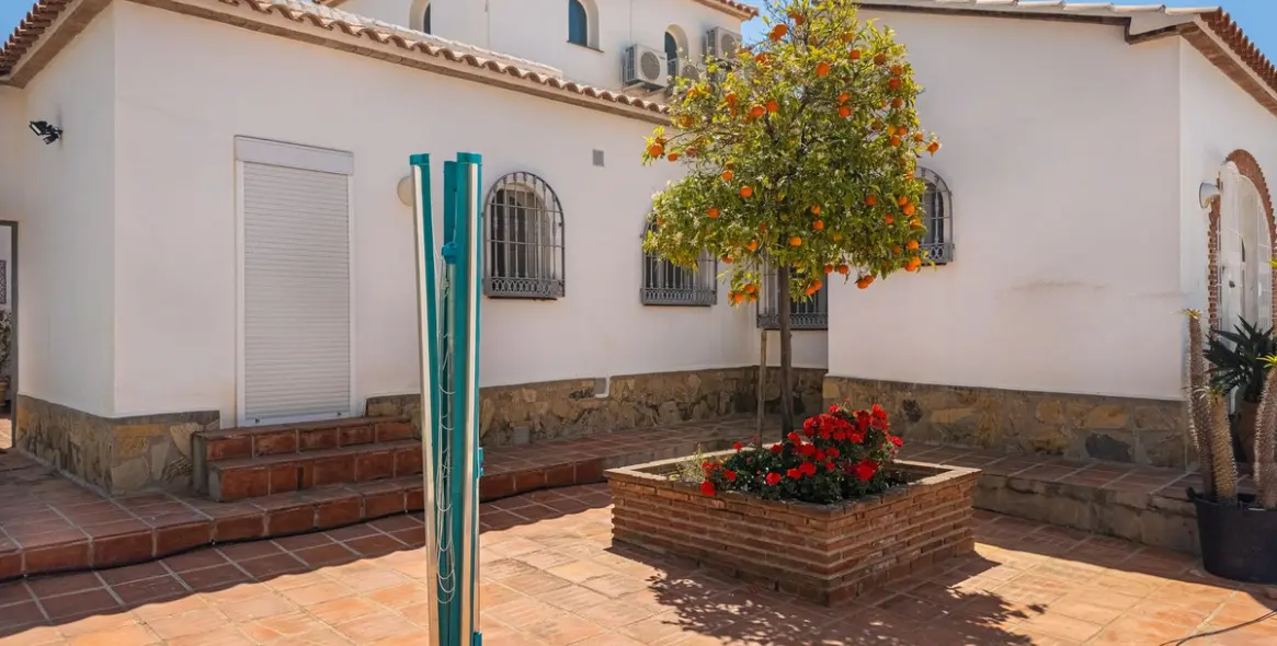 Venta de villa independiente en Arenas 75