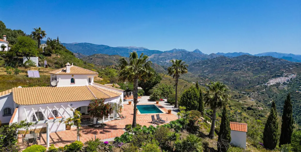 Venta de villa independiente en Arenas 76