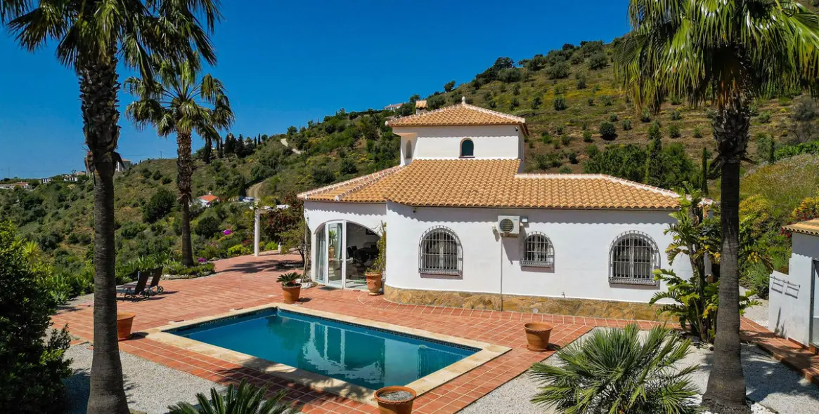 Venta de villa independiente en Arenas 84