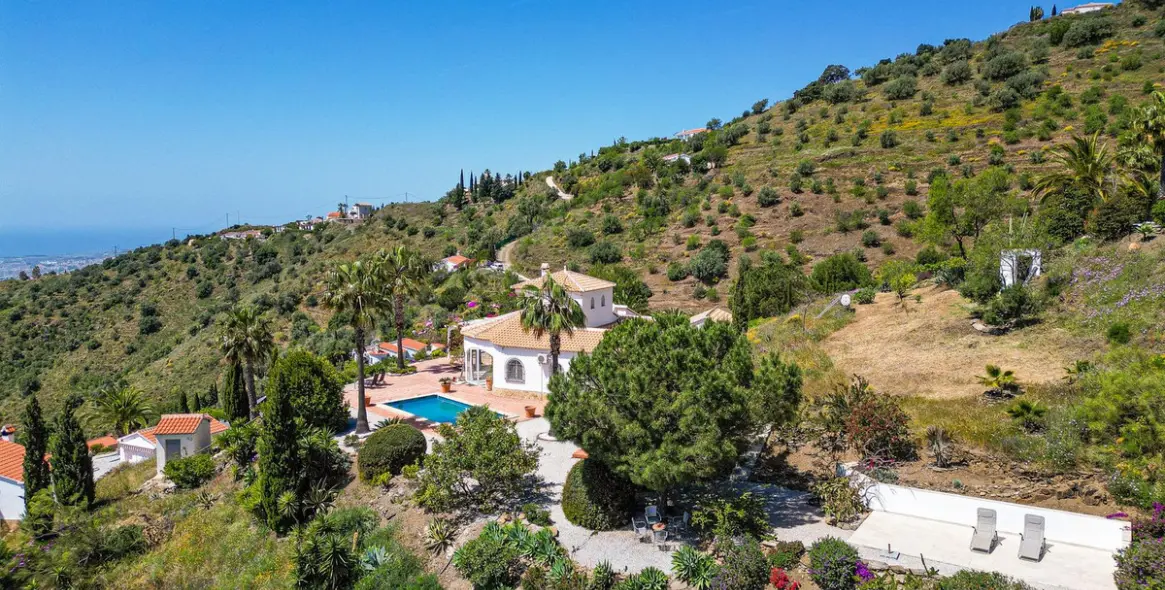 Venta de villa independiente en Arenas 89