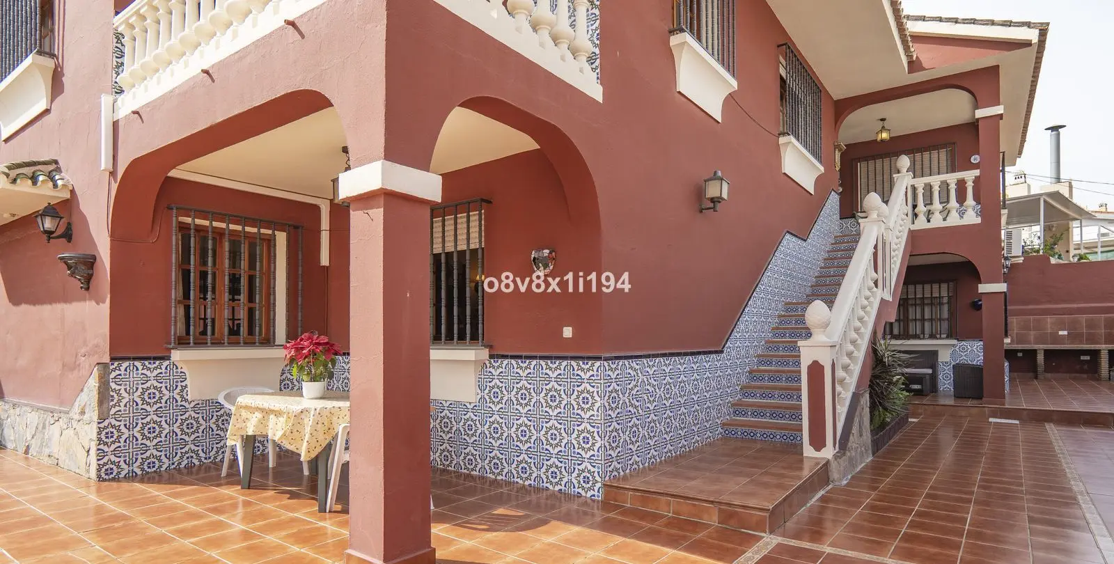 Sale of detached villa in Ciudad Jardín 2