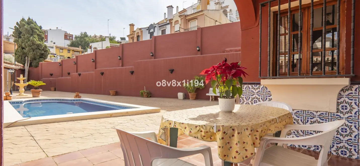 Sale of detached villa in Ciudad Jardín 3