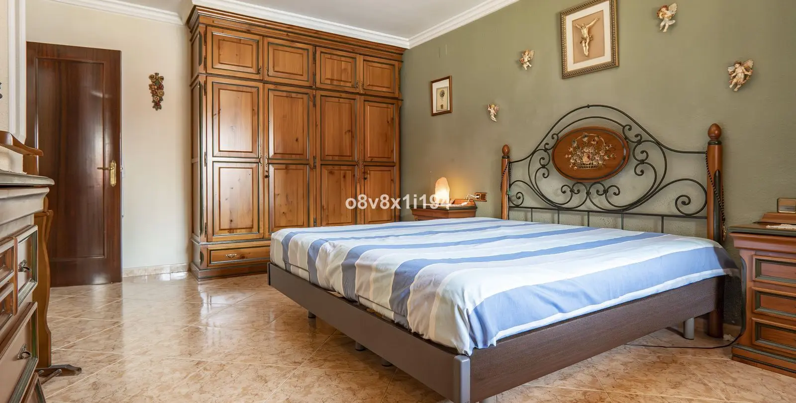 Sale of detached villa in Ciudad Jardín 19