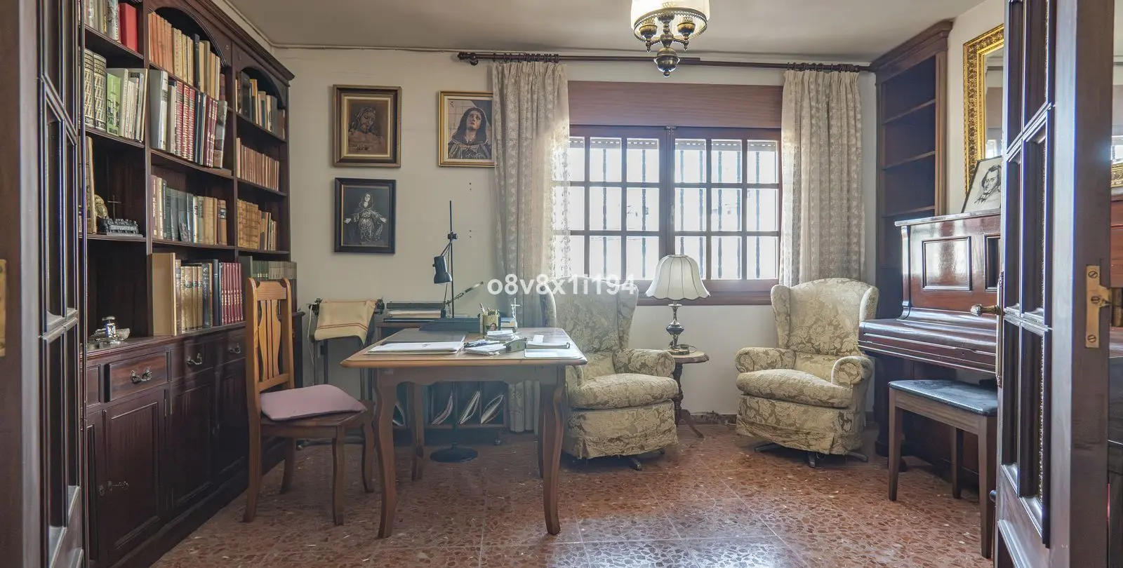 Sale of detached villa in Ciudad Jardín 34