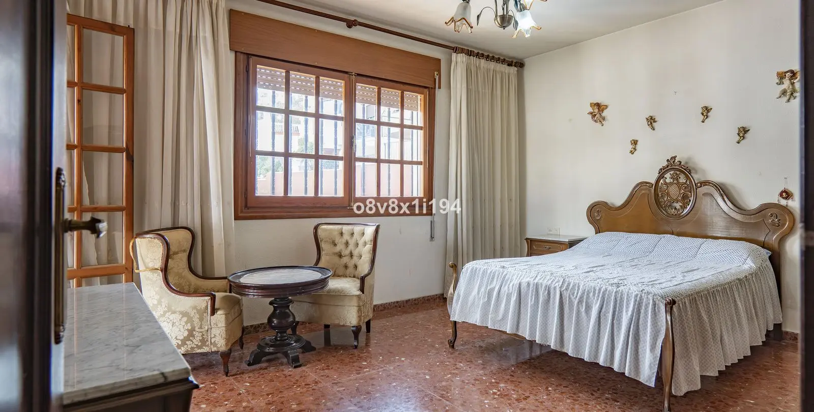 Sale of detached villa in Ciudad Jardín 39
