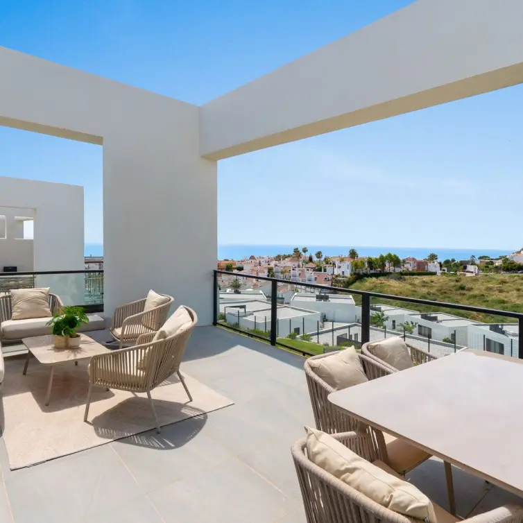 Sale of semi-detached house in Riviera del Sol